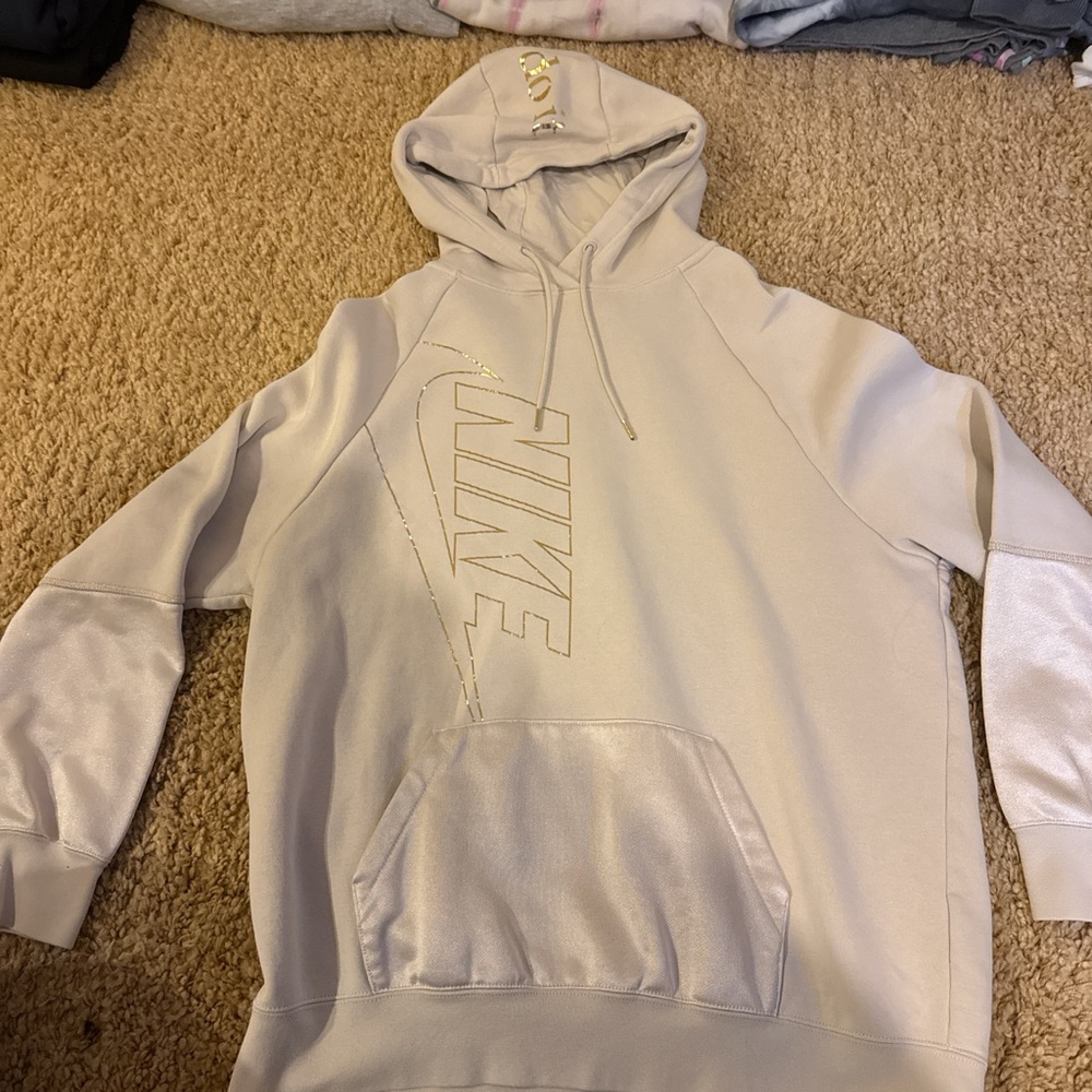 Nike icon clash gold hoodie